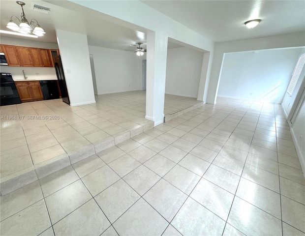 1641 NW 24th Ter, Fort Lauderdale, FL 33311