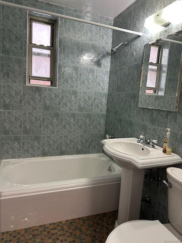 67-25 Dartmouth Street 3K, Forest Hills, NY 11375