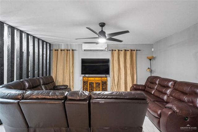 400 N Mayberry Boulevard, Mission, TX 78573