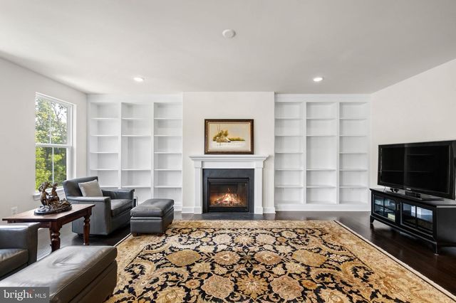 525 GLADIOLA WAY, Stafford, VA 22554