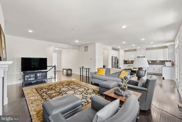 525 GLADIOLA WAY, Stafford, VA 22554