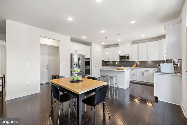 525 GLADIOLA WAY, Stafford, VA 22554