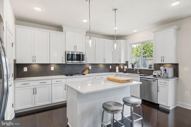 525 GLADIOLA WAY, Stafford, VA 22554