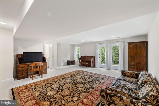 525 GLADIOLA WAY, Stafford, VA 22554