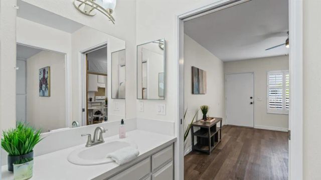 4180 Cleveland Ave 14, San Diego, CA 92103