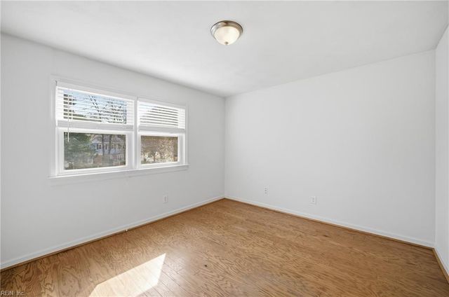 508 Kingston DR, Virginia Beach, VA 23452