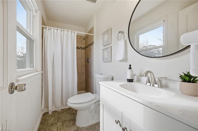 508 Kingston DR, Virginia Beach, VA 23452