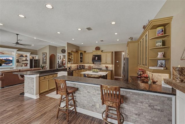 37405 HIGHRIDGE DRIVE, Dade City, FL 33525