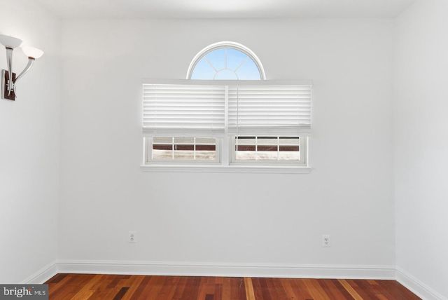 11 E OSTEND ST, Baltimore, MD 21230