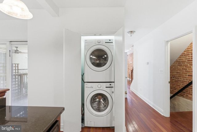 11 E OSTEND ST, Baltimore, MD 21230