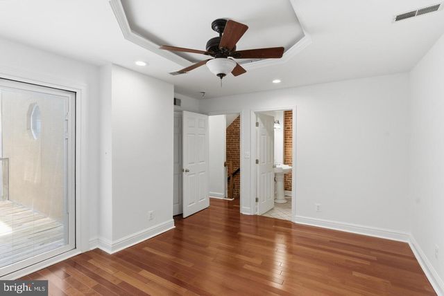 11 E OSTEND ST, Baltimore, MD 21230