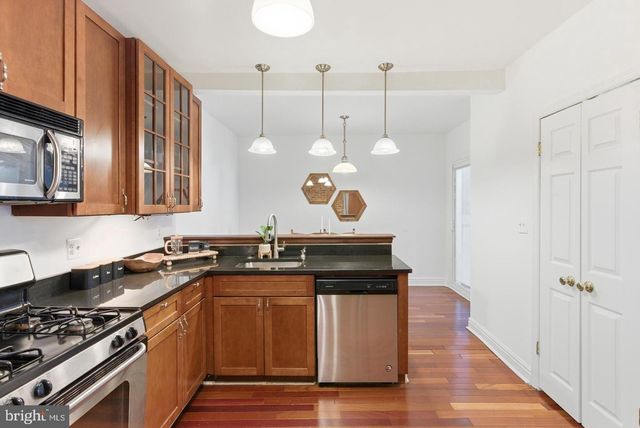 11 E OSTEND ST, Baltimore, MD 21230