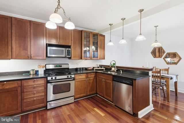 11 E OSTEND ST, Baltimore, MD 21230
