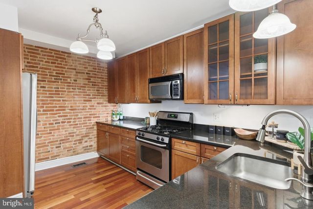 11 E OSTEND ST, Baltimore, MD 21230