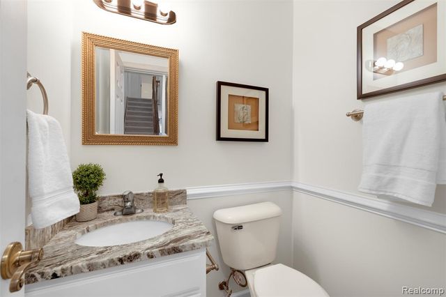 1614 High Pointe Drive, Oxford, MI 48371