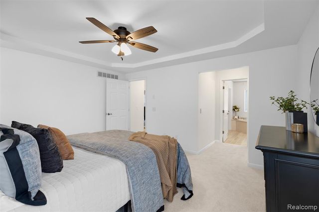 1614 High Pointe Drive, Oxford, MI 48371