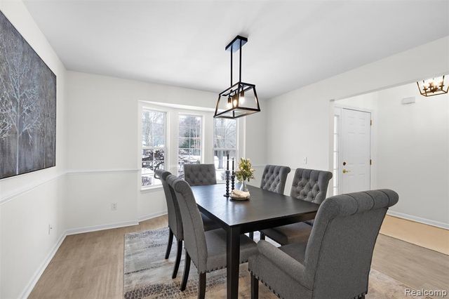 1614 High Pointe Drive, Oxford, MI 48371