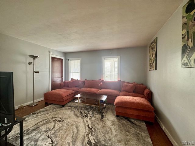 211 Pharis Street, Syracuse, NY 13204