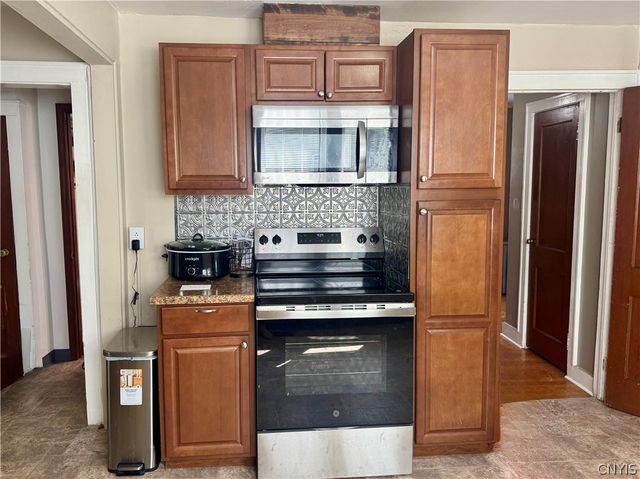 211 Pharis Street, Syracuse, NY 13204