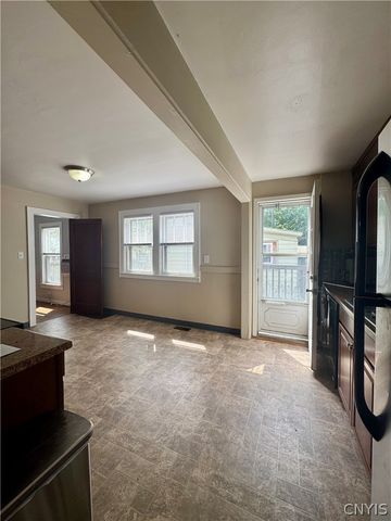 211 Pharis Street, Syracuse, NY 13204