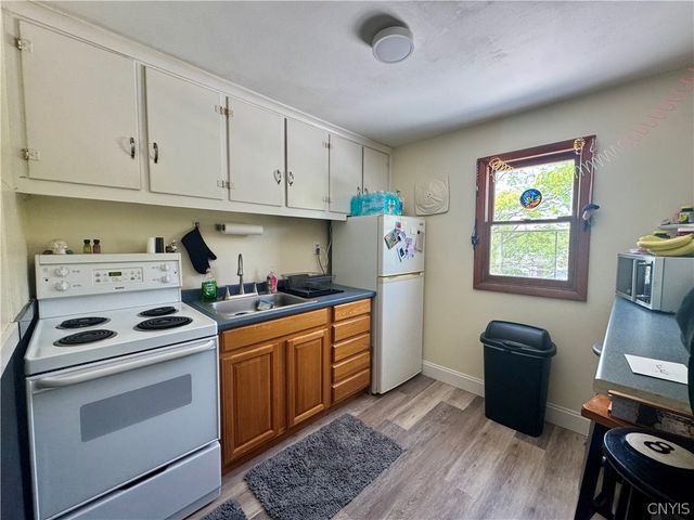 211 Pharis Street, Syracuse, NY 13204