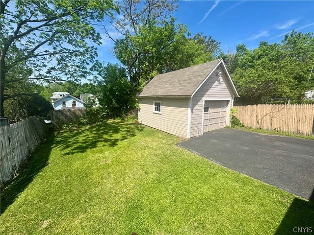 211 Pharis Street, Syracuse, NY 13204
