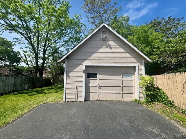 211 Pharis Street, Syracuse, NY 13204