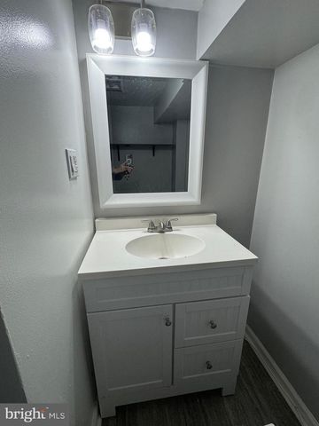 729 11TH, New Castle, DE 19720