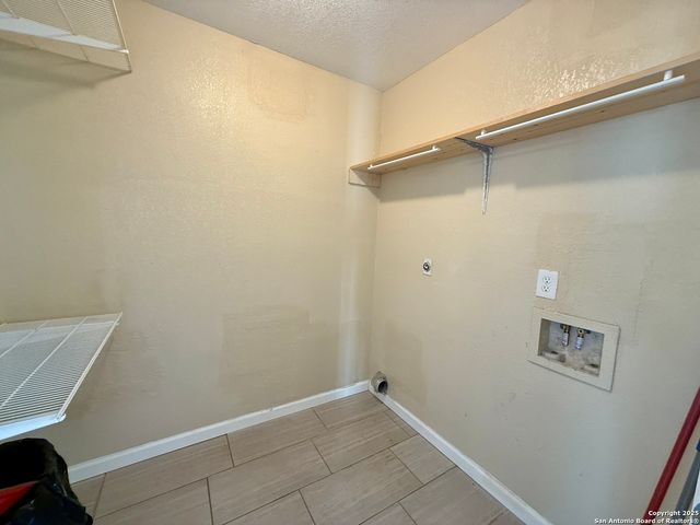 8603 Ridge Flower, San Antonio, TX 78239