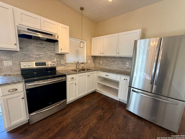 8603 Ridge Flower, San Antonio, TX 78239