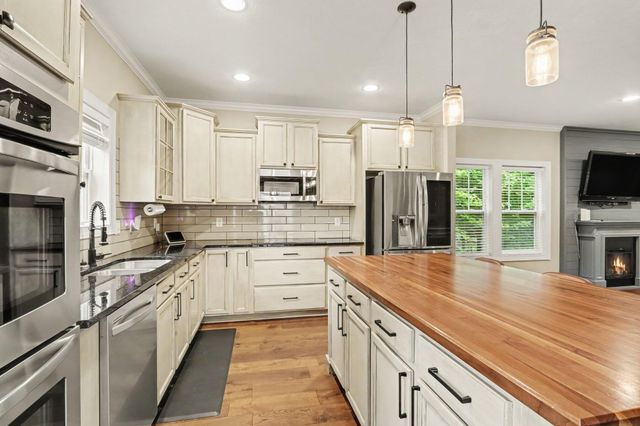 6018 Waters Ridge Court, Texas Twp, MI 49009