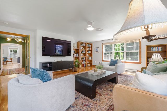 14 Mosher Drive, Barrington, RI 02806