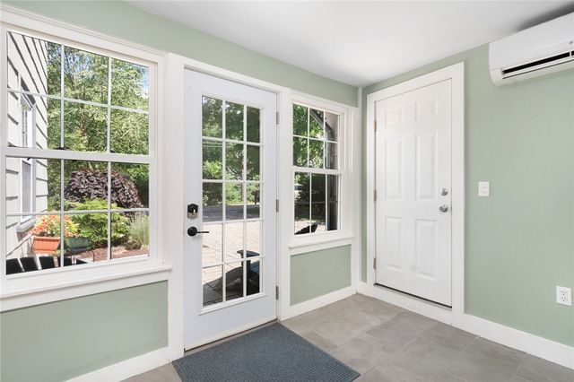 14 Mosher Drive, Barrington, RI 02806