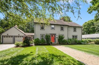 14 Mosher Drive, Barrington, RI 02806
