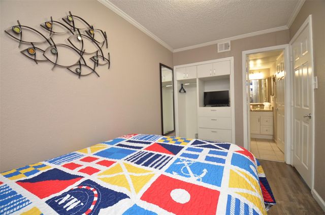 6102 Seawall Boulevard 102B, Galveston, TX 77551