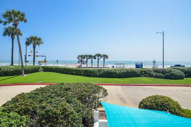 6102 Seawall Boulevard 102B, Galveston, TX 77551