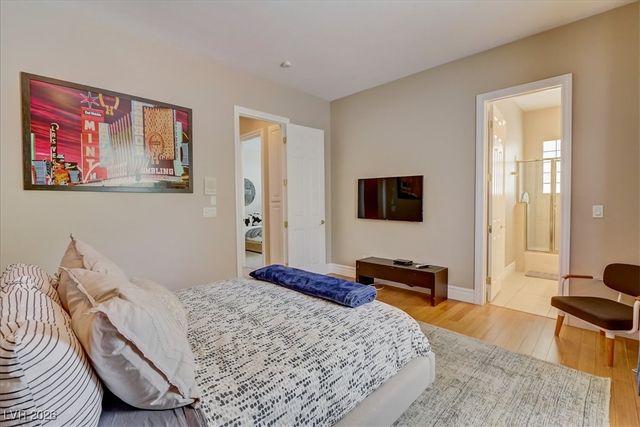 2500 Wimbledon Drive, Las Vegas, NV 89107