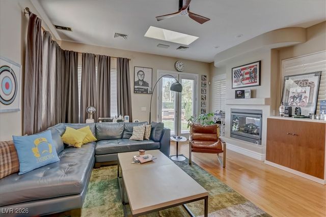 2500 Wimbledon Drive, Las Vegas, NV 89107