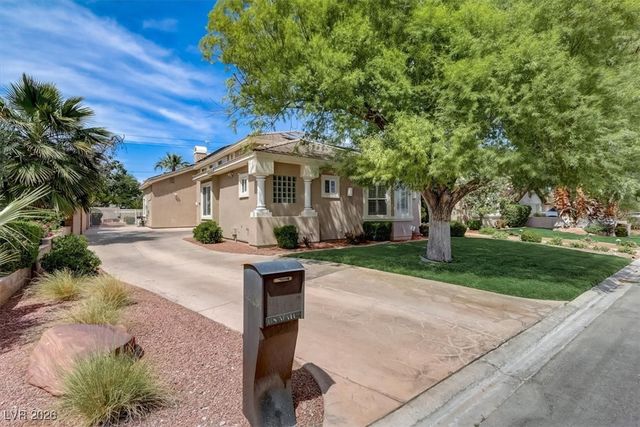 2500 Wimbledon Drive, Las Vegas, NV 89107