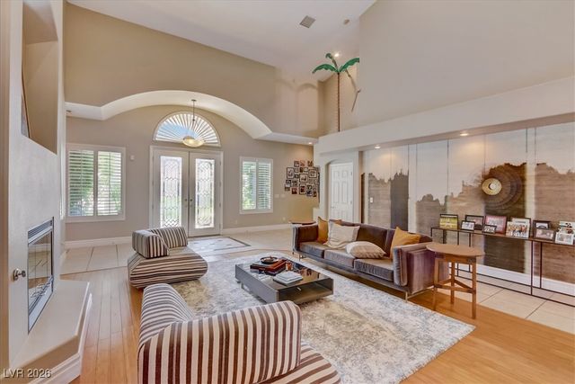 2500 Wimbledon Drive, Las Vegas, NV 89107