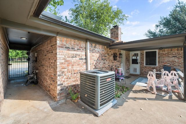 767 NW Ann Lois Lane, Burleson, TX 76028