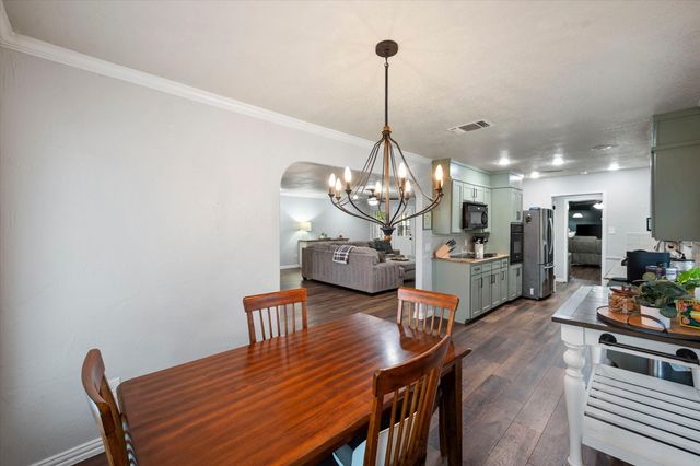 767 NW Ann Lois Lane, Burleson, TX 76028
