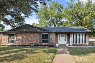 767 NW Ann Lois Lane, Burleson, TX 76028