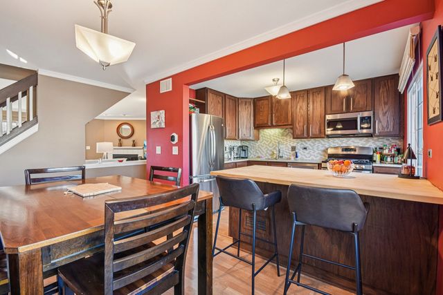 241 E Parallel Street 1A, Palatine, IL 60067