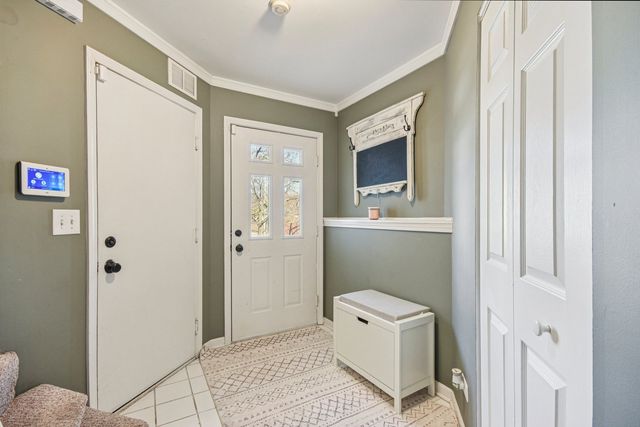 241 E Parallel Street 1A, Palatine, IL 60067