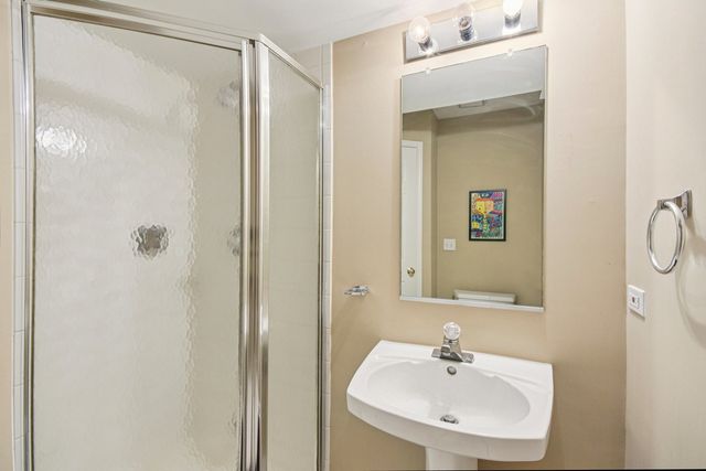 241 E Parallel Street 1A, Palatine, IL 60067