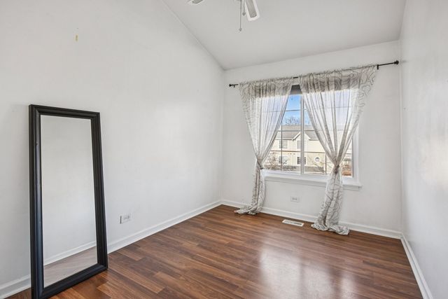 241 E Parallel Street 1A, Palatine, IL 60067