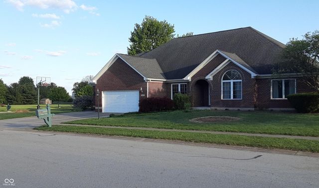 5609 Tara Way, Pittsboro, IN 46167