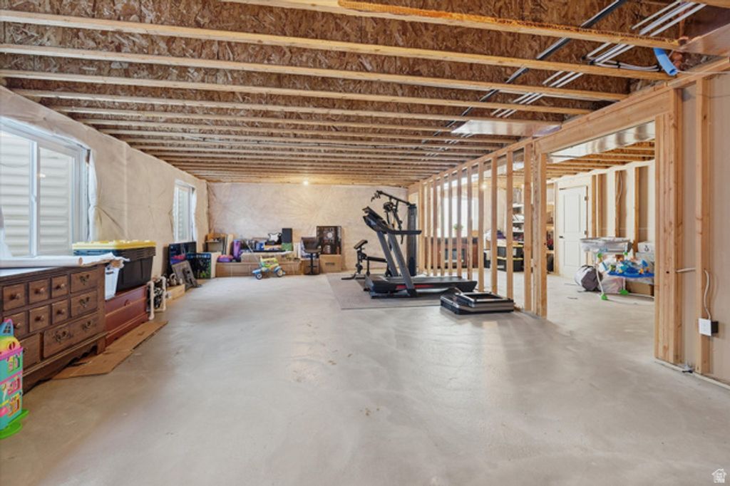 Image 34 of property listing at 628 S 380 E, Smithfield, UT 84335
