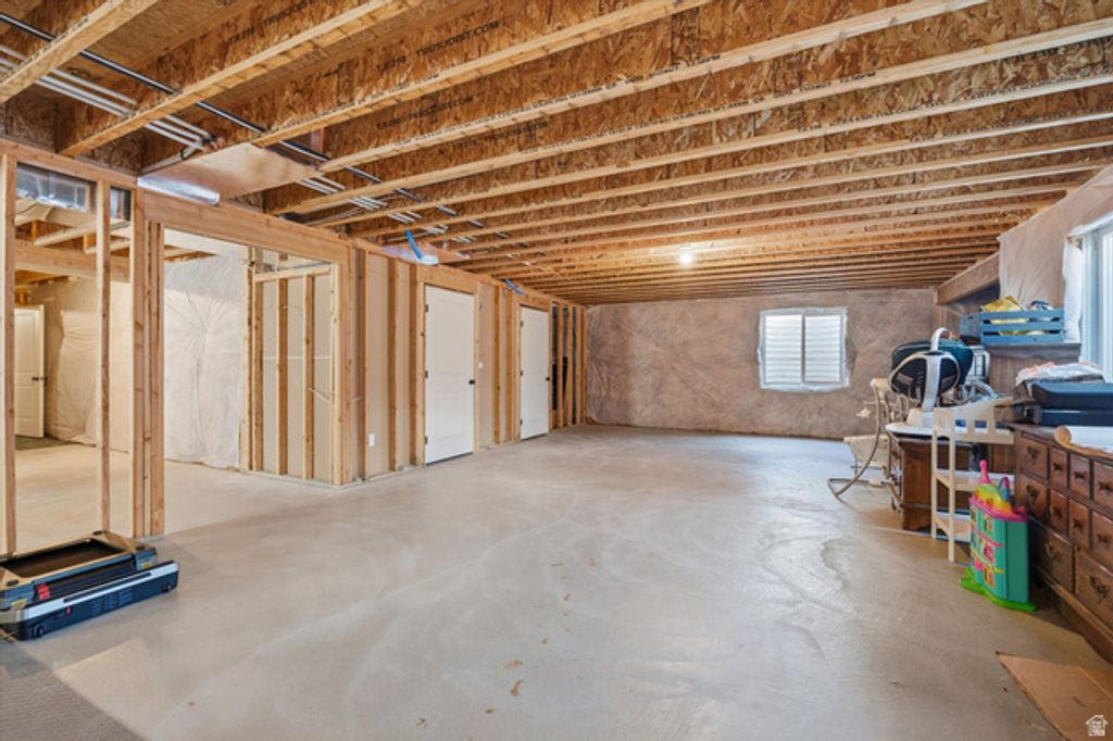 Image 35 of property listing at 628 S 380 E, Smithfield, UT 84335